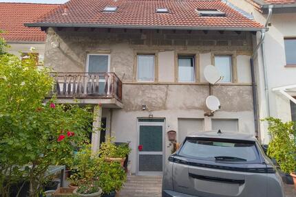 Charmantes Zweifamilienhaus in Sprendlingen zu verkaufen 249.000€