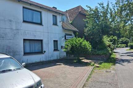 Haus zum Kaufen in Hessisch Oldendorf 300.000,00 € 578 m²