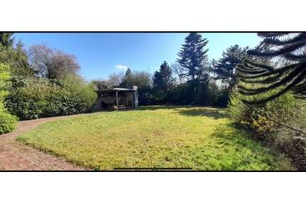 Haus zum Kaufen in Zetel 295.000,00 € 215 m²