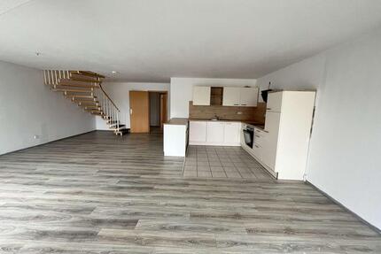Wohnen auf zwei Ebenen – Maisonette mit EBK und zwei Bädern - Halberstadt