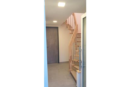 Vermiete kleines Haus 75m² - Neubauzustand - Tittling