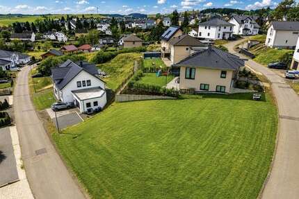 Grundstück zu verkaufen in Mehren , Kreis Daun 35.000,00 € 697 m²