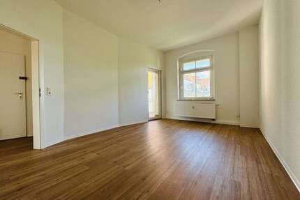 Wohnung zum Mieten in Chemnitz 355,00 € 52.36 m²
