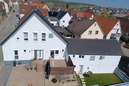 Gepflegtes Einfamilienhaus mit separates Einliegerwohnung - Eppingen