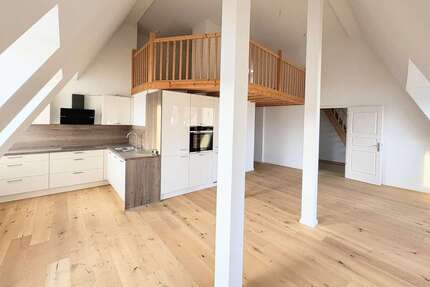 Wohnung zum Mieten in Berlin 2.000,00 € 94.5 m²