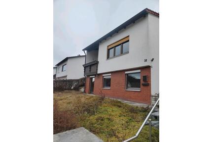 Frei stehendes Haus - 210.000,00&nbsp;EUR Kaufpreis, ca.&nbsp; 95,00&nbsp;m&sup2; in Burladingen (PLZ: 72393)