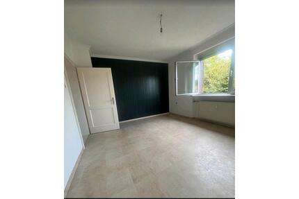 Helle und ruhige 65 qm Wohnung (2ZKB) in Friedrichsthal