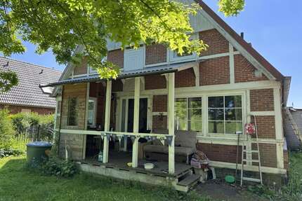 Haus zum Kaufen in Drochtersen 279.000,00 € 175 m²
