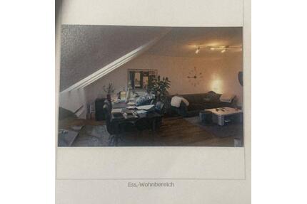 Attraktive 2,5 Zi.- Studio-Wohnung im DG ab 5.10.2026 verfügbar - Duisburg Walsum
