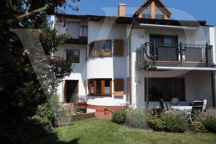 Haus zum Kaufen in Schöneck Kilianstädten 679.000,00 € 238 m² - Schöneck / Kilianstädten