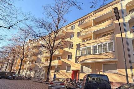 Attraktives Mehrfamilienhaus mit 13 Wohnungen und Dachgeschossausbau - Investieren in Berlin!