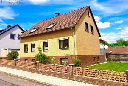 Haus zum Kaufen in Bilshausen 280.000,00 € 176 m²