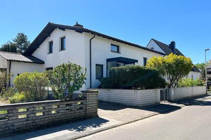 Einfamilienhaus - 595.000,00&nbsp;EUR Kaufpreis, ca.&nbsp; 210,00&nbsp;m&sup2; in Babenhausen (PLZ: 64832)