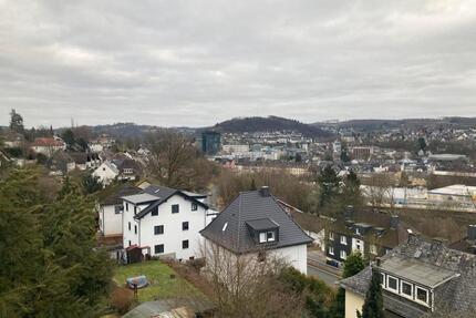 Exklusive Erdgeschosswohnung mit Panorama-Terrasse in Stadtmitte - Siegen