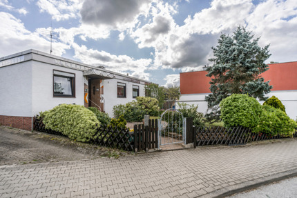 Wiesbaden-Naurod - Einfamilienhaus in traumhafter Feldrandlage