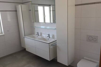 Exclusive 3-Zimmer-Wohnung mit Einbauküche und Balkon - Markt Schwaben