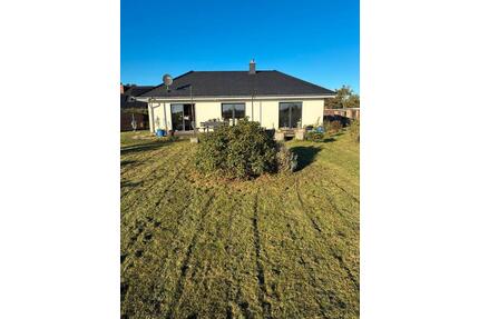 Schönes Einfamilienhaus mit großem Grundstück - Leezen