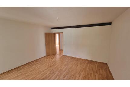 2-Raum-Wohnung im 1. OG in Burg