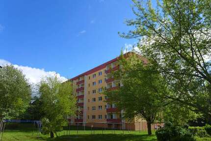 Wohnung zum Mieten in Limbach-Oberfrohna 275,00 € 54.87 m²