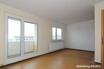 Wohnung zum Mieten in Halle (Saale) 285,85 € 57.17 m²