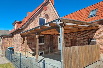 Große Wohnung in freistehendem Haus in Suderburg