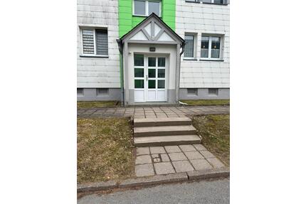 2 Zimmer- Wohnung Teilmöbliert - Absofort frei - Pressig