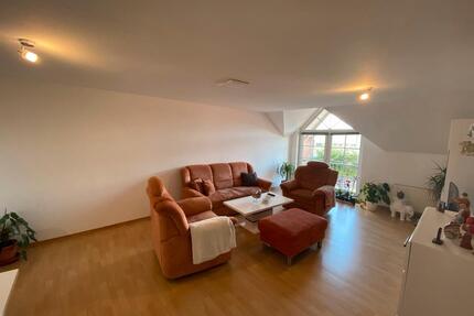 Großzügige Maisonette-Wohnung mit viel Potenzial - Dollern