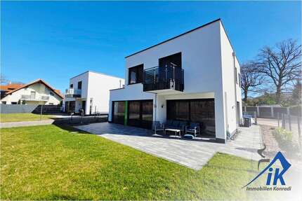 Haus zum Mieten in Landstuhl 2.800,00 € 192 m²