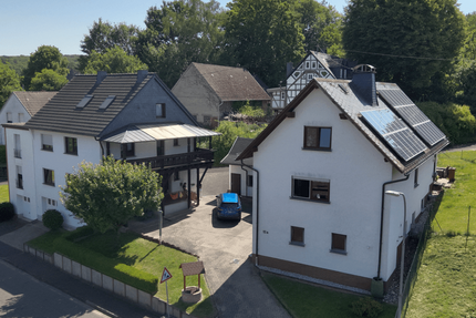 Haus zum Kaufen in Woldert 375.000,00 € 306 m²