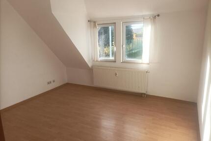 gemütliche 1 Raum Wohnung 45 m² mit Garten zu vermieten - Ebersbach-Neugersdorf