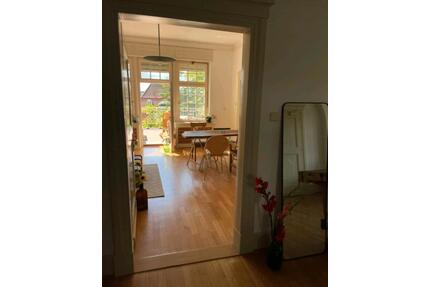 WG-ZIMMER in wunderschöner Altbauvilla - Konstanz Allmannsdorf
