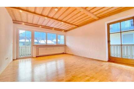 2,5-Zimmer-Wohnung im 1. OG, mit Bergblick und zwei Balkonen. - Piding Mauthausen