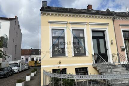 Schöne Doppelhaushälfte in bevorzugter Lage von Bremen