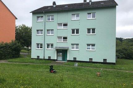 2 ZKB Wohnung mit Balkon in Korbach am Waldecker Berg ( KB-SchwS25-1L-1R )
