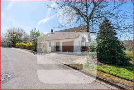 Haus zum Kaufen in Wehr 370.000,00 € 194 m²