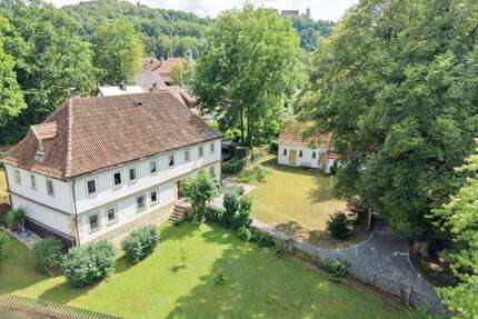 Haus zum Kaufen in Coburg 365.000,00 € 240 m²