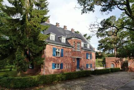 A4RES - Neu sanierte 3 Raumwohnung mit EBK & Stellplatz sucht liebevollen Nachmieter - Greifswald Riems