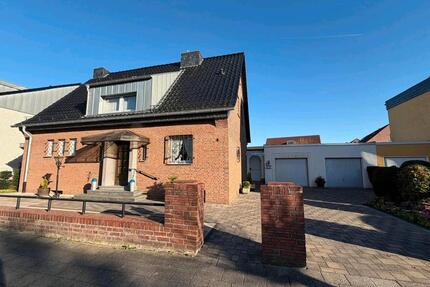 Freistehendes EFH mit Doppelgarage in Langenfeld,-Immigrath - Solingen Höhscheid