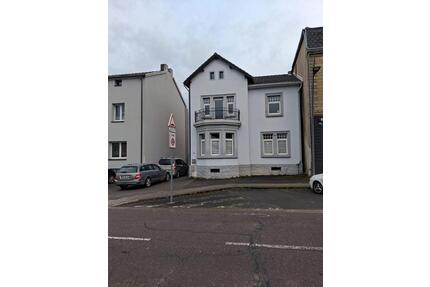 Grenznah & Modern: Stilvolles Einfamilienhaus in Top-Lage - Überherrn