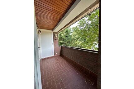 Zetel - Oberwohnung im Zentrum - 900,00&nbsp;EUR Kaltmiete, ca.&nbsp; 91,50&nbsp;m&sup2; in Zetel (PLZ: 26340)
