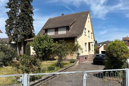 Großes Grundstück, Traumgarten – Haus - Kernsanierung oder Abriss - Sachsenheim