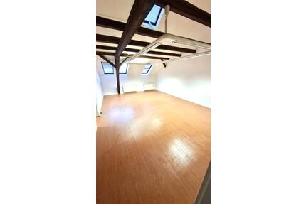 4-Raumwohnung im Zentrum von Döbeln zu vermieten, 115 qm, frisch renoviert!