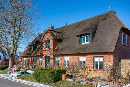 Haus zum Kaufen in Pellworm 590.000,00 € 170 m²