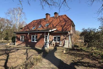 Familienparadies: EFH mit ausgebauter Scheune und über 4.169 m² Grundstück in idyllischer Lage - Neu Wulmstorf / Rade