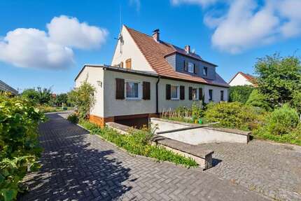 Haus zum Kaufen in Weinböhla 295.000,00 € 112 m²