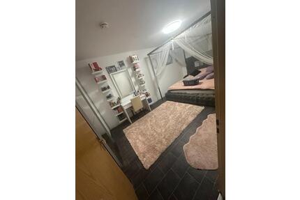 2-Zimmer-Wohnung mit großem Balkon – ca. 65 m² zu vermieten - Fürth Südstadt