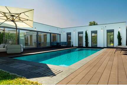 Haus zum Kaufen in Meerbusch 2.750.000,00 € 325 m²
