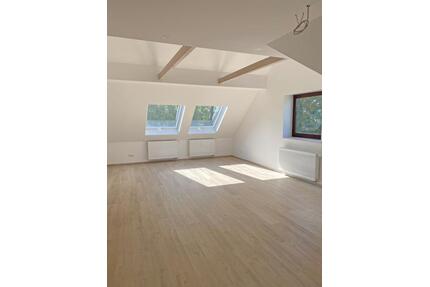 Neuwertige 3-Zimmer-Dachgeschoss-Wohnung in Ruppertshofen