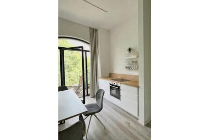 lichtdurchflutete ruhige Wohnung mit großem Balkon - Bochum