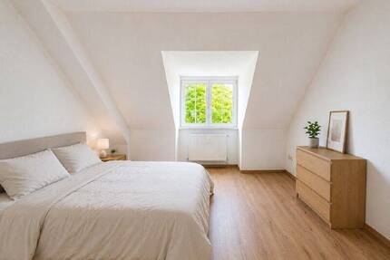 Ihr neues Zuhause: Traumhafte Dachgeschosswohnung in beliebter Wohnlage von Gößnit - Gößnitz